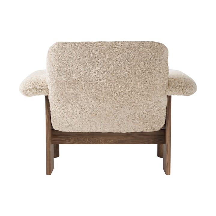 Brasilia アームチェア low back, Walnut-Nature sheepskin curly Audo Copenhagen | オドー・コペンハーゲン