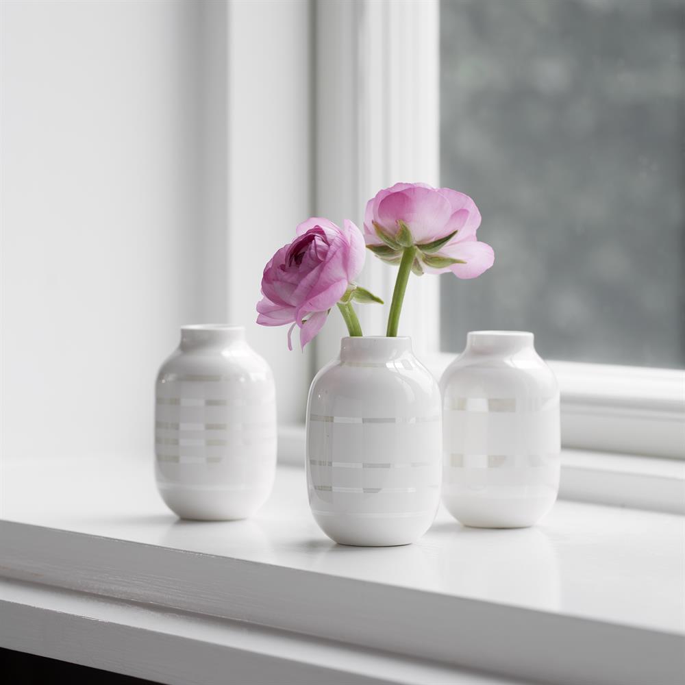 Kähler | ケーラー からのOmaggio/オマジオ ミニチュア 花瓶 3パック