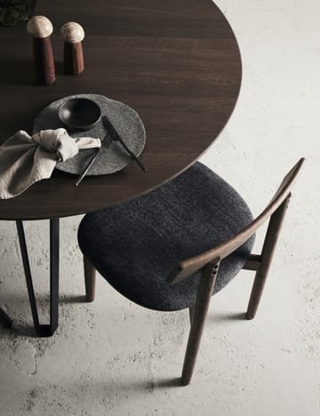 Tetra チェア with padded seat - Granite coloured fabric-dark oiled oak - MUUBS | ムーブス