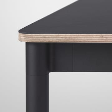 Base ダイングテーブル - Black. plywood edge. 140x80cm - Muuto | ムート