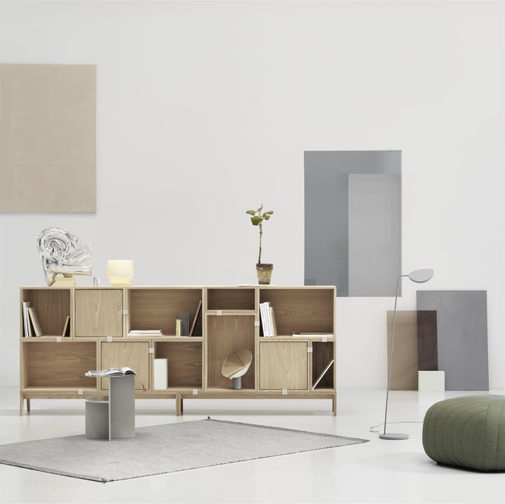 Stacked 2.0 シェルフ ブラックプレート, large, oak Muuto | ムート