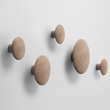 The Dots 衣類用フック oak - Ø13 cm - Muuto | ムート