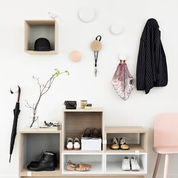 The Dots 衣類用フック oak - Ø13 cm - Muuto | ムート