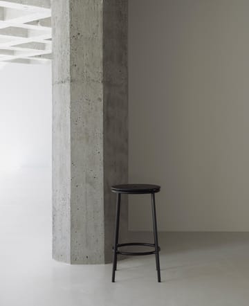 Circa バースツール 65 cm - Black oak - Normann Copenhagen | ノーマンコペンハーゲン