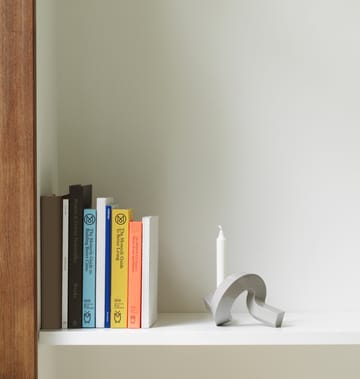 Crooked キャンドルホルダー 1 - Warm grey - Normann Copenhagen | ノーマンコペンハーゲン