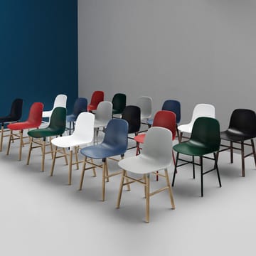 Form チェア - Green, oak legs - Normann Copenhagen | ノーマンコペンハーゲン