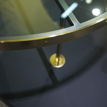 コーヒーテーブル 14 - Glass, lacquered steel stand, brass plate - Scherlin