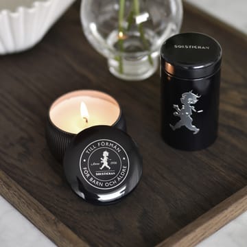 Solstickan ギフトボックス アロマキャンドル + マッチスティックチューブ - Black-scented candle cedarwood - Solstickan Design