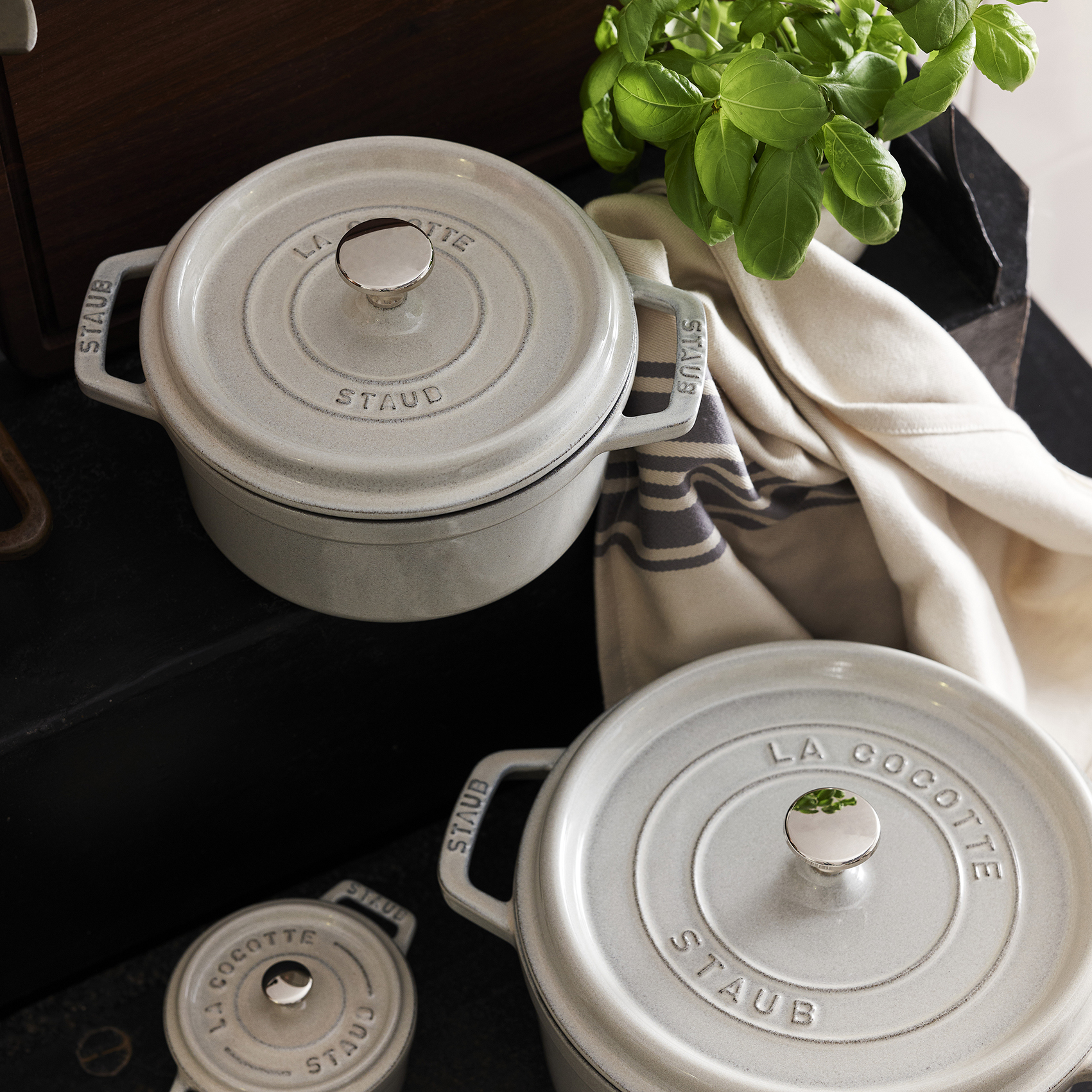 STAUB ホワイトトリュフ (カンパーニュ) ココット, 1.7 l