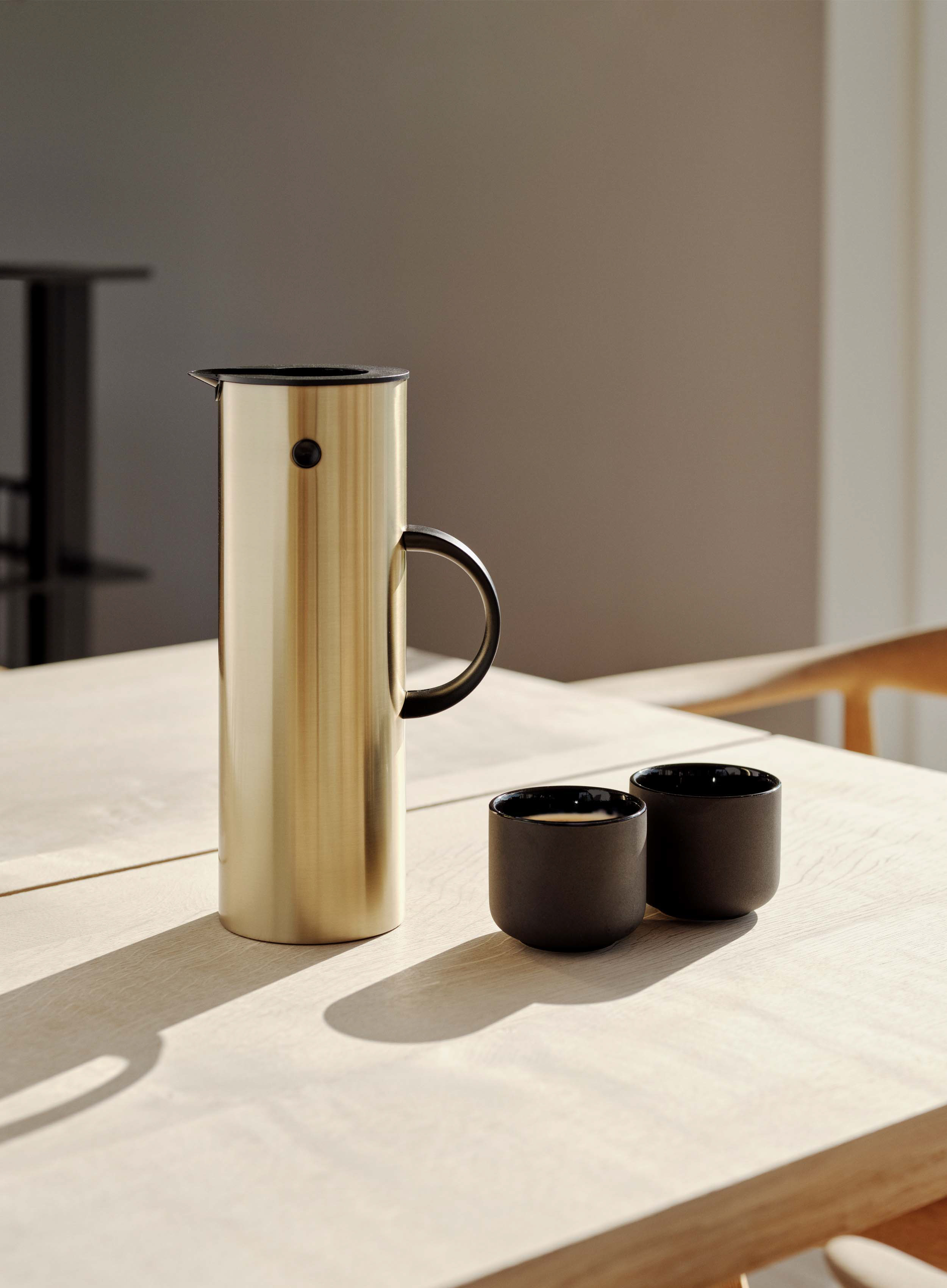 Stelton | ステルトン からのEM77 Stelton バキュームジャグ 1 l