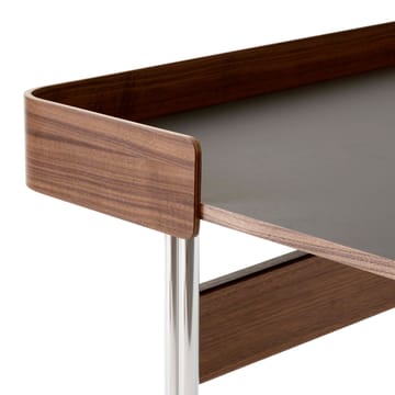 Pavilion AV17 デスク - Iron linoleum, lacquered walnut, chrome legs - &Tradition | アンドトラディション